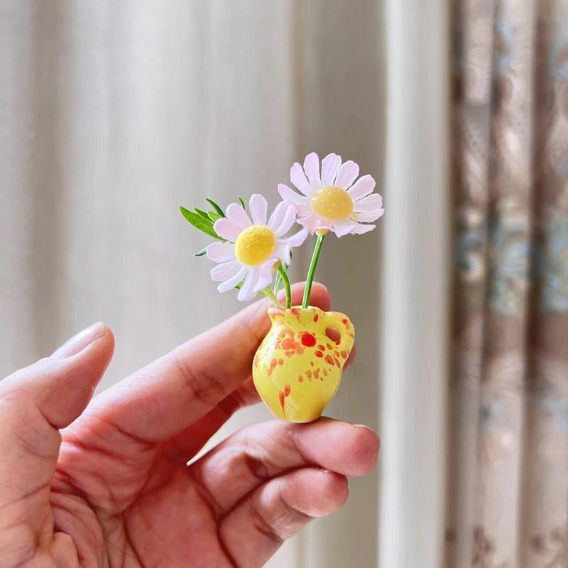 Mini Ceramic Vase Magnets (8 Piece Set)